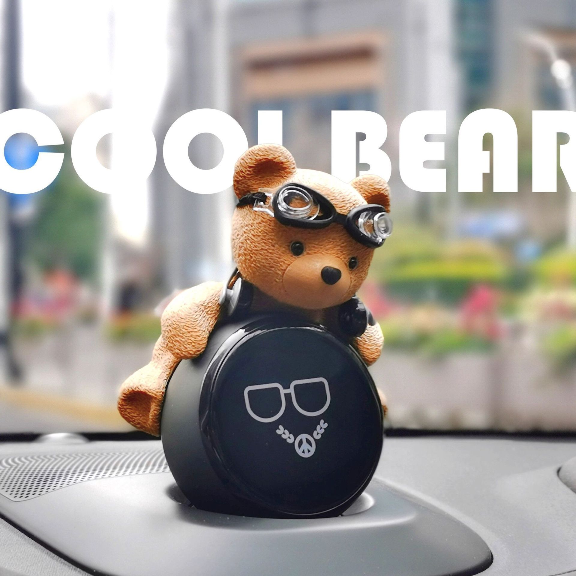 拿铁熊帽子适用蔚来NOMI机器人头饰et5t7es7ec7es6es8装内饰车载