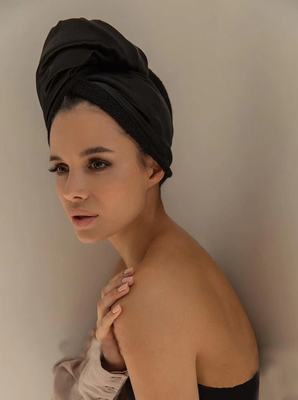 Aq平替高端丝绸干发帽豹纹黑色