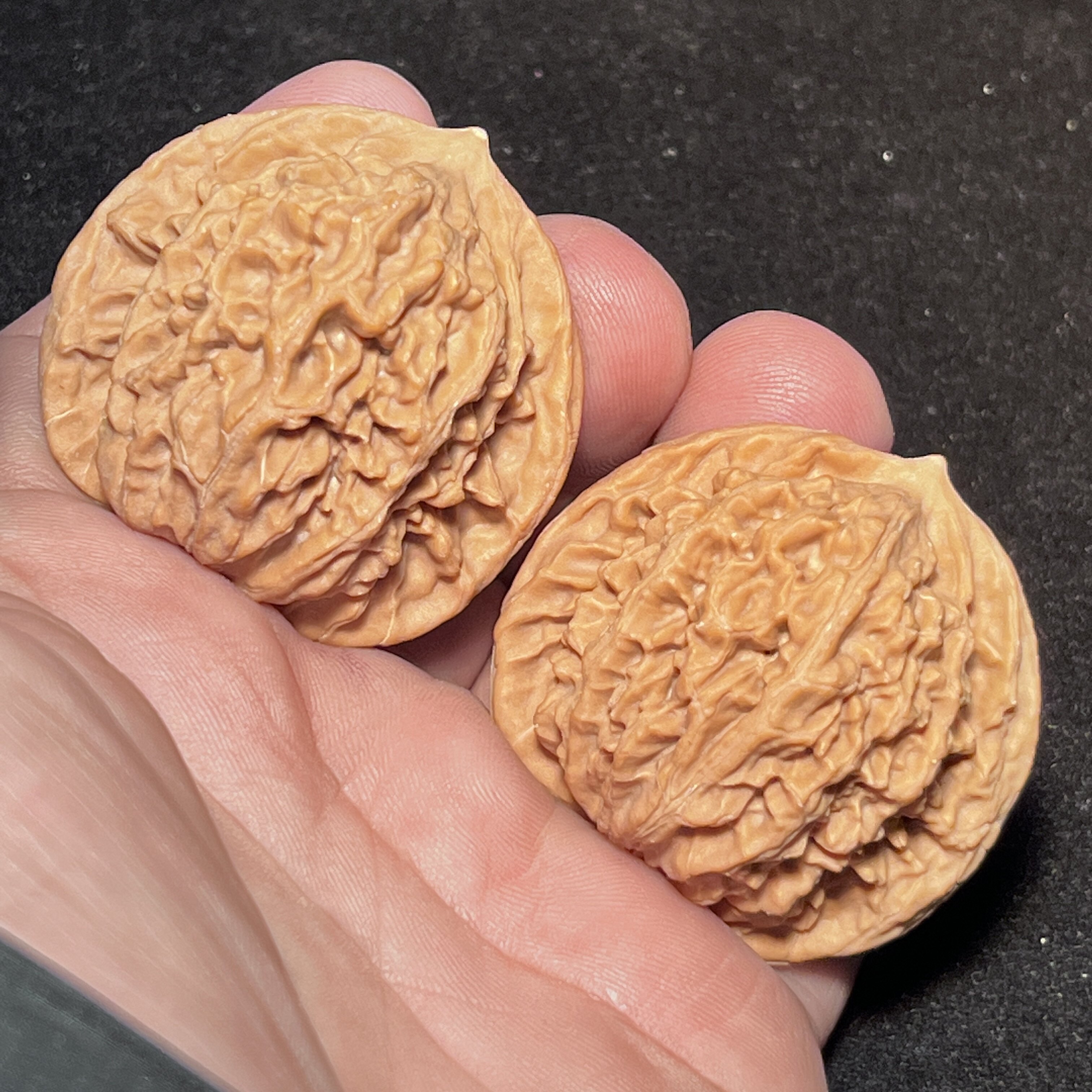 盘龙纹狮子头老树红皮果一物一图实物拍摄43尺全品无修