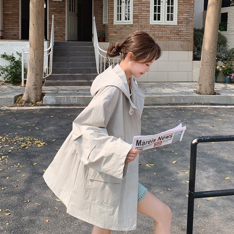 休闲连帽风衣外套女春秋2025新款超火流行气质抽绳收腰薄款大衣,女装风衣,浙宝100
