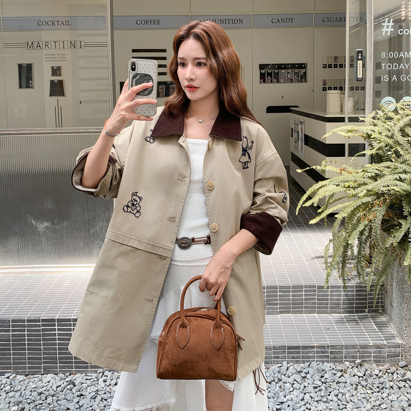 【新款】,时尚超好看袖口拼接刺绣长款风衣B100-8665p155-k228,女装风衣,浙宝100