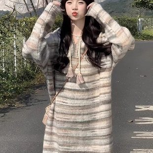 法式 条纹连帽针织连衣裙子女秋冬2025新款 慵懒风气质毛衣长裙秋季