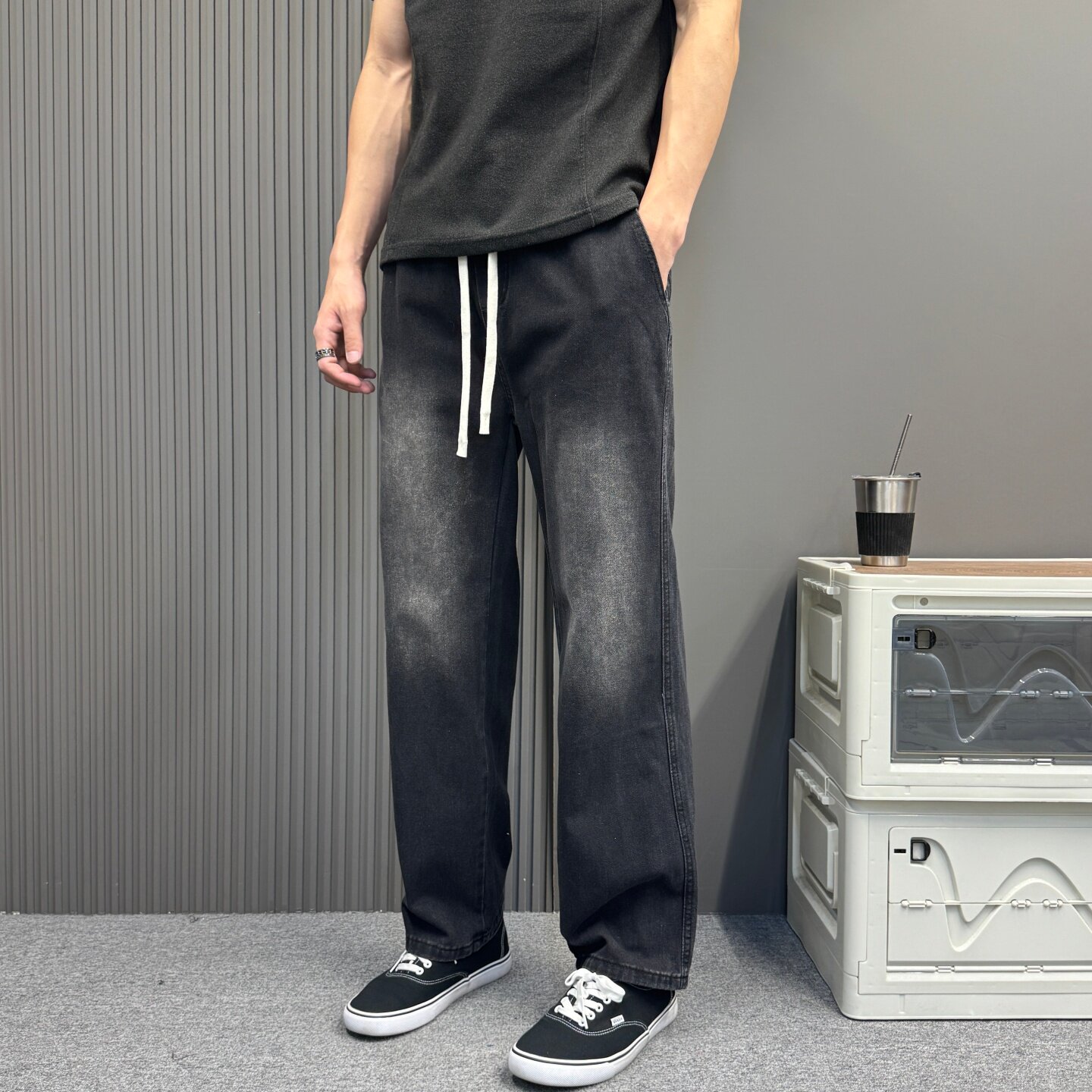 简约风宽松牛仔裤男款2026新款秋季潮男生松直筒松紧腰休闲长裤子