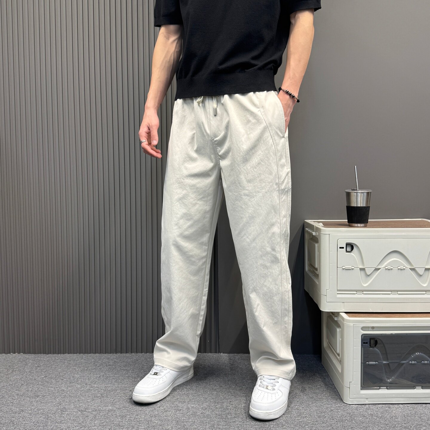 日系简约杏色直筒休闲裤男夏季薄款冰丝垂感宽松阔腿 ins 潮裤