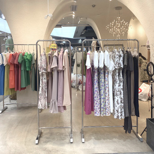 衣服架子新款 挂衣架陈列架女装 银色货架 店展示架不锈钢落地式 服装