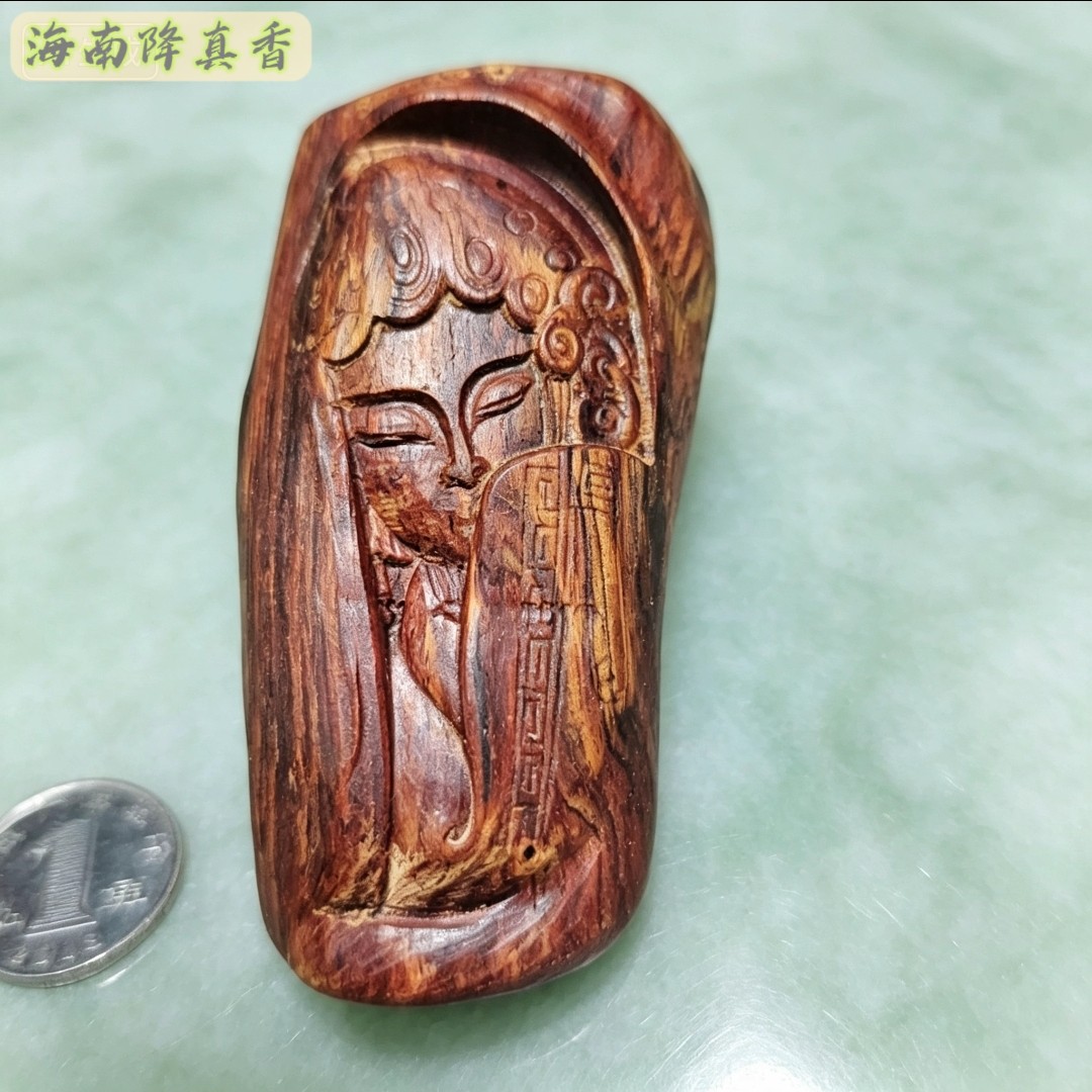 海南降真香古风佳人半遮面随形手把件紫油软丝沉水把玩一物一拍