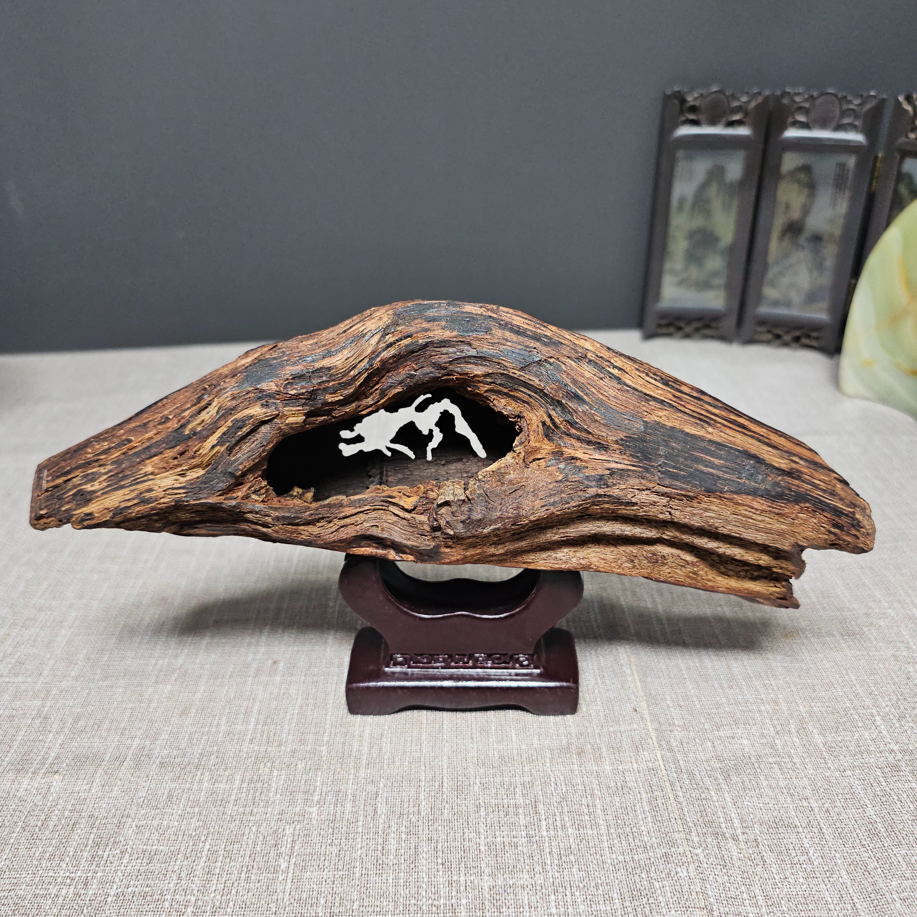 海南降真香天然镂空香眼小叶夹层黄金甲意境摆件造型独特孤品收藏