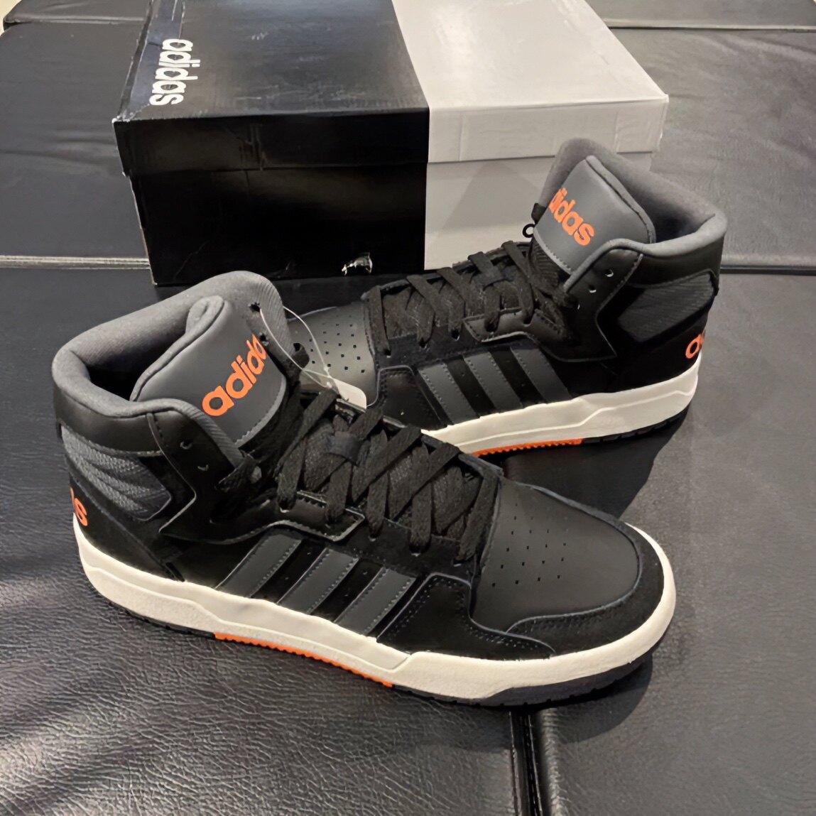 ADIDAS阿迪达斯高帮休闲板鞋板鞋