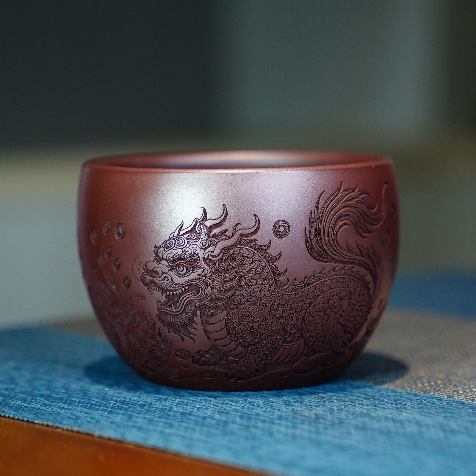 宜兴紫砂杯个人专用原矿紫泥招财进宝刻绘茶杯主人杯大容量礼盒装