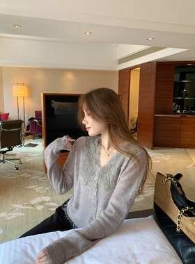 本希benxe/转角街头 V领蕾丝花边长袖桑蚕丝羊毛混纺针织开衫毛衣