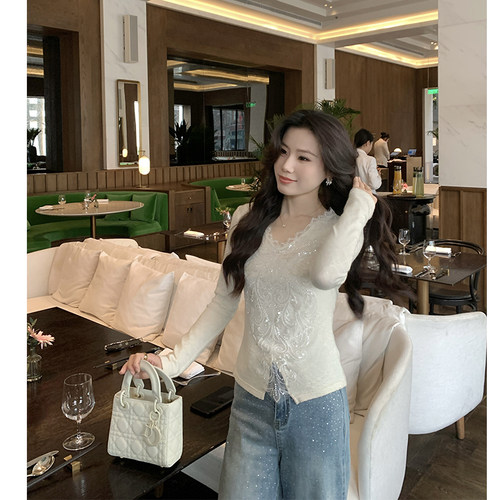 本希亮片刺绣重工打底衫