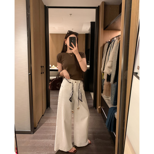 显瘦白色阔腿牛仔裤送丝巾腰带