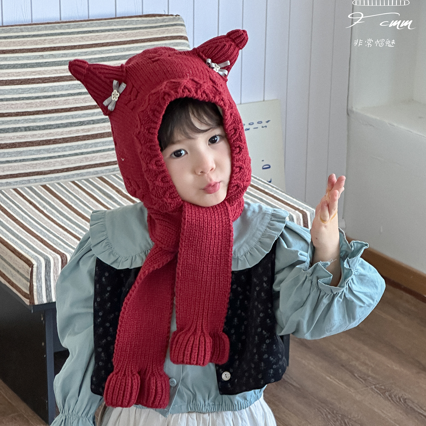 红色儿童帽子围巾一体女款2025新款冬季时尚洋气小女孩宝耳朵冬天