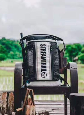 泰国streamtrail防水双肩包电脑日背包气质背包户外旅行包男女