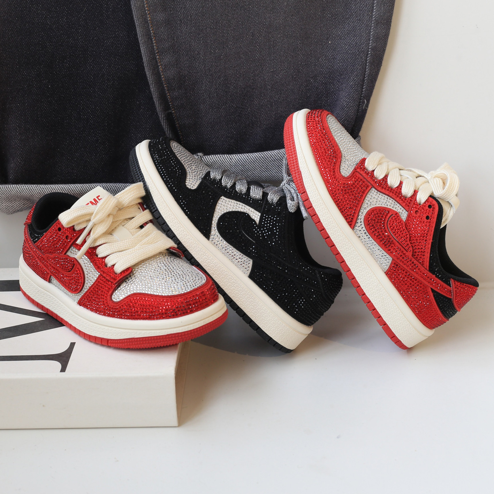 2026春款新年鞋时尚个性bing闪钻童鞋儿童烫钻板鞋男童女童鞋子,童鞋/婴儿鞋/亲子鞋,板鞋,淘宝优惠券,粉丝福利购,淘宝优惠卷