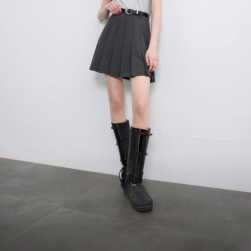 【三彩宋轶同款】2026春夏季新款miu系灰色半身裙A字百褶短裙女M
