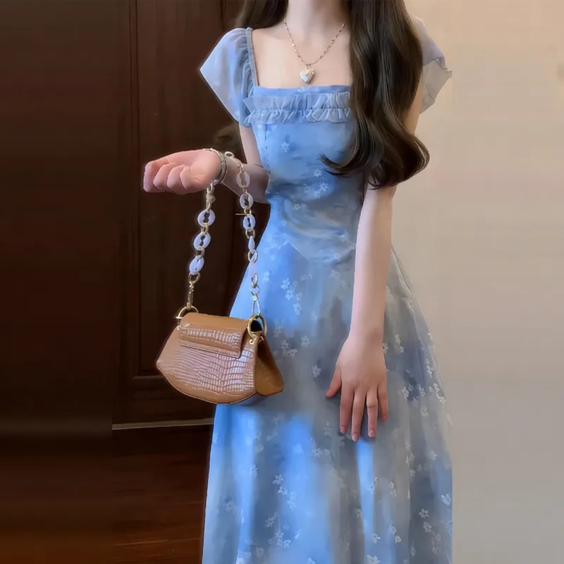 法式蓝色碎花小飞袖连衣裙子女夏季新款海边度假漂亮掐腰长裙