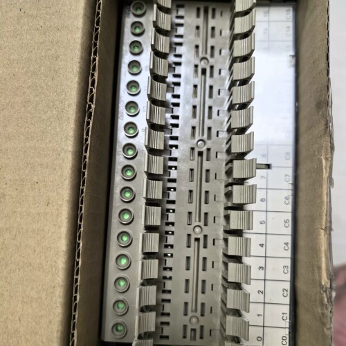 原装欧姆龙P7TF-0S16继电器底座 ~议价