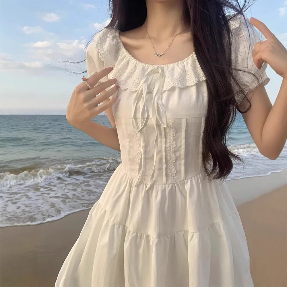 甜美温柔风清新少女感仙女短裙夏季新款小个子可爱百搭花边连衣裙