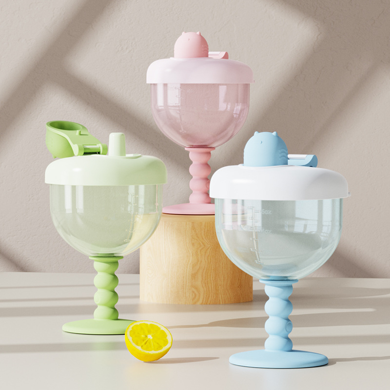 儿童高脚杯防摔带刻度吸管杯宝宝学饮杯家用直饮果汁酒杯式奶瓶