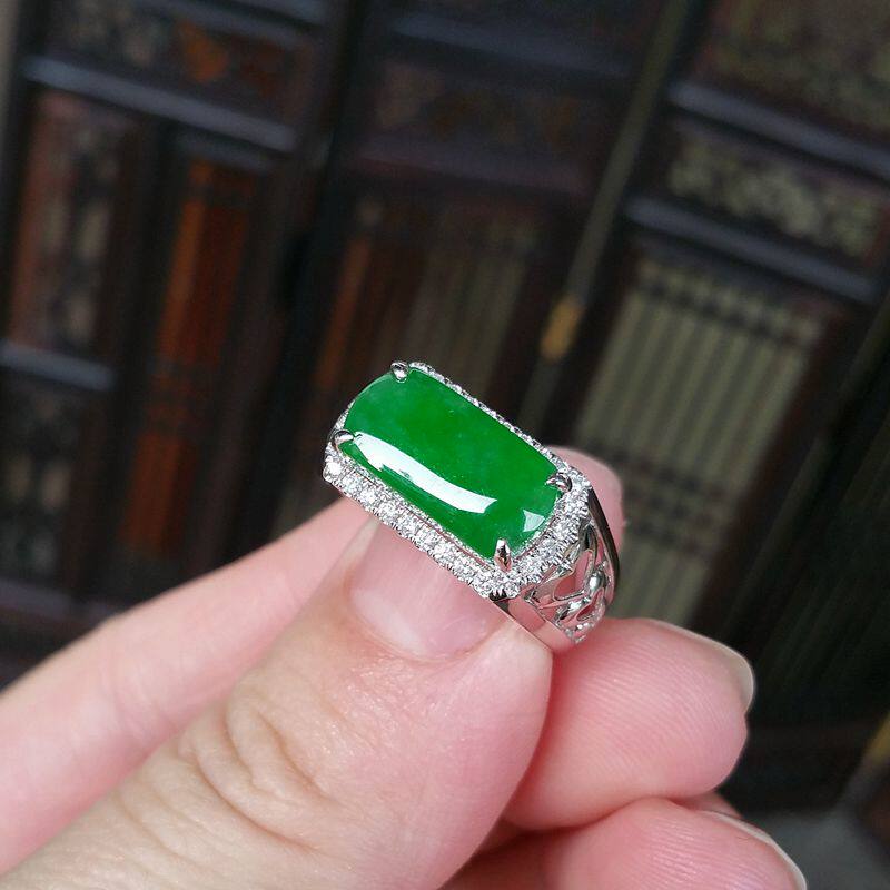 马鞍戒面阳绿翡翠A货戒指环