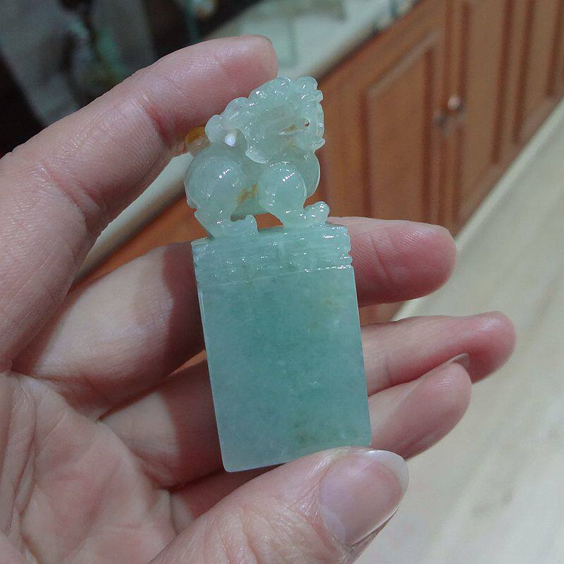 特价印章貔貅翡翠A货冰种阳绿