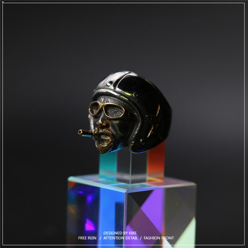 飞行员头像戒指美国大兵抽烟66号公路钛钢材质男女嘻哈hiphop饰品