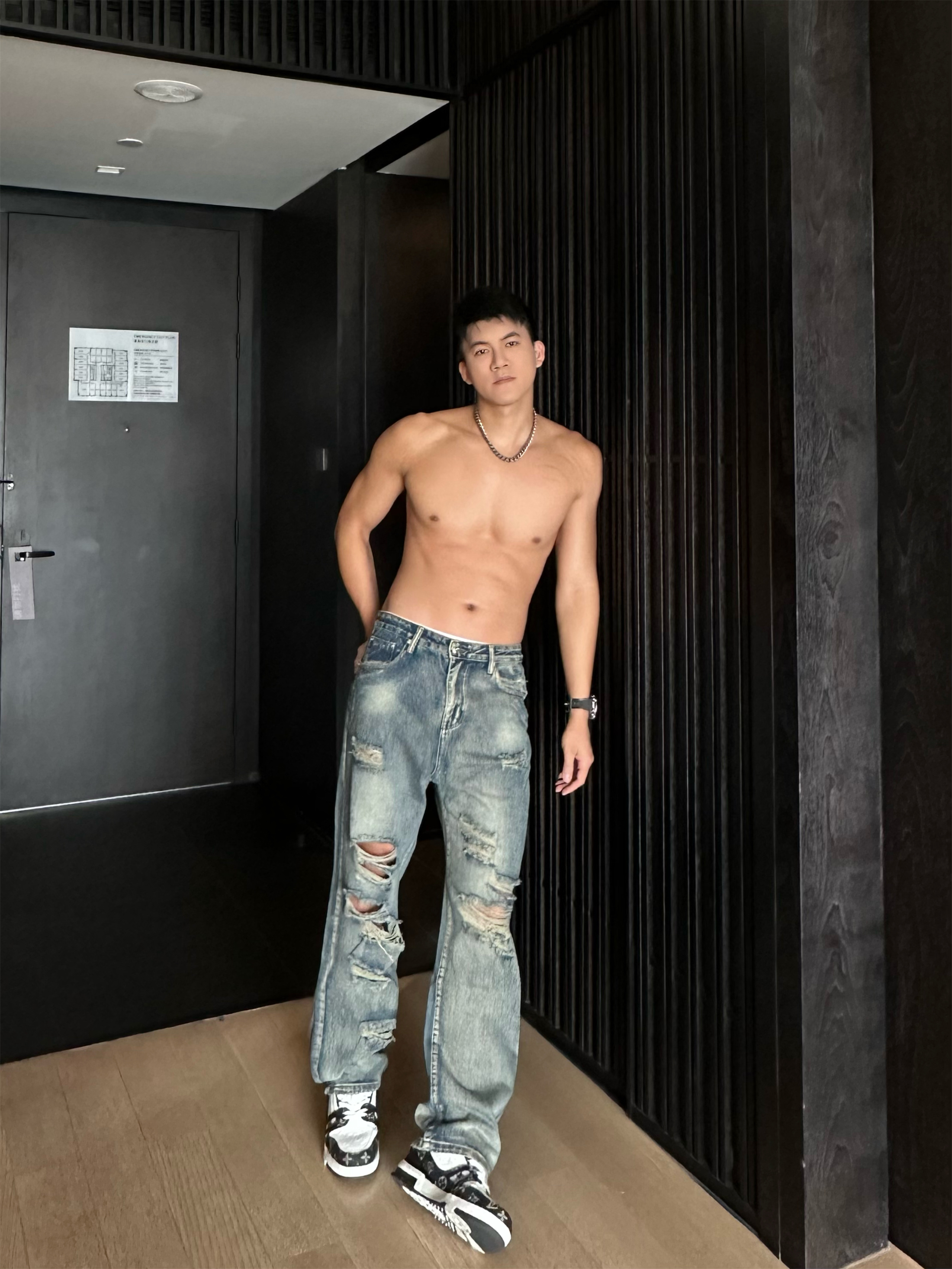 JZD美式复古做旧破洞直筒牛仔裤