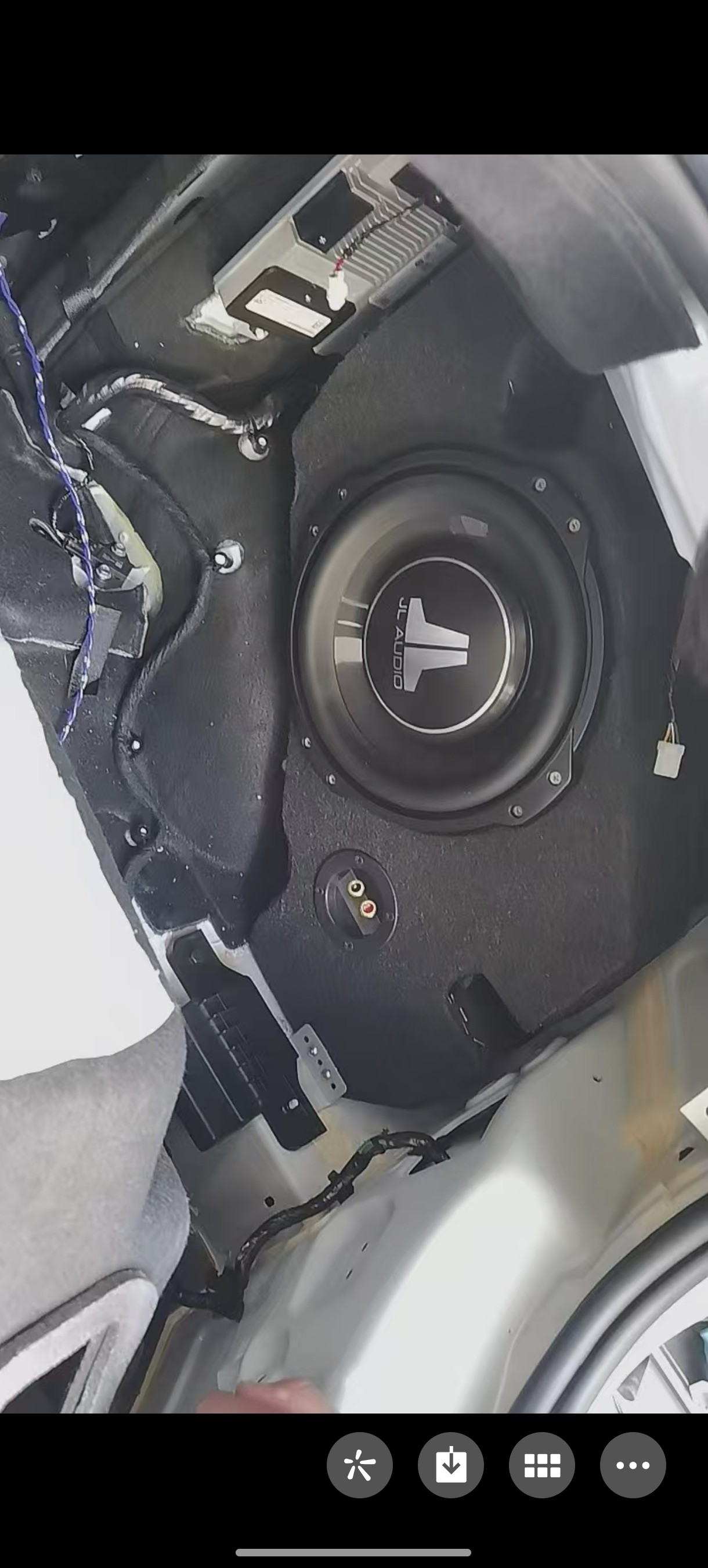 适合阿维塔11 12专用低音炮 原车位隐藏安装 木制低音箱 10寸喇叭