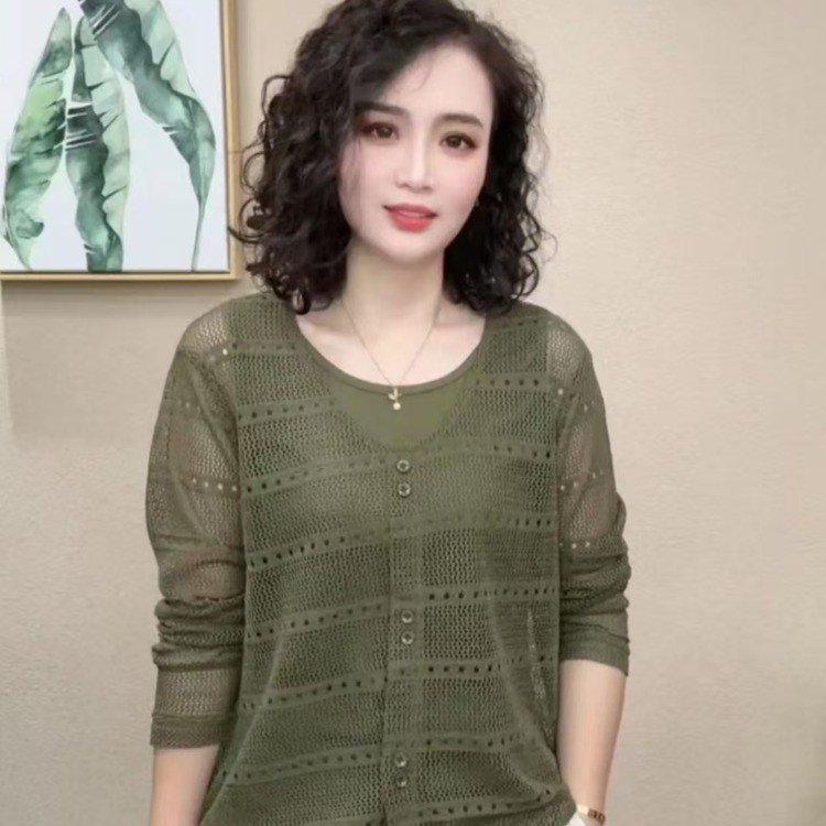 秋季新款妈妈装镂空圆领长袖T恤女时尚洋气百搭宽松遮肚显瘦上衣