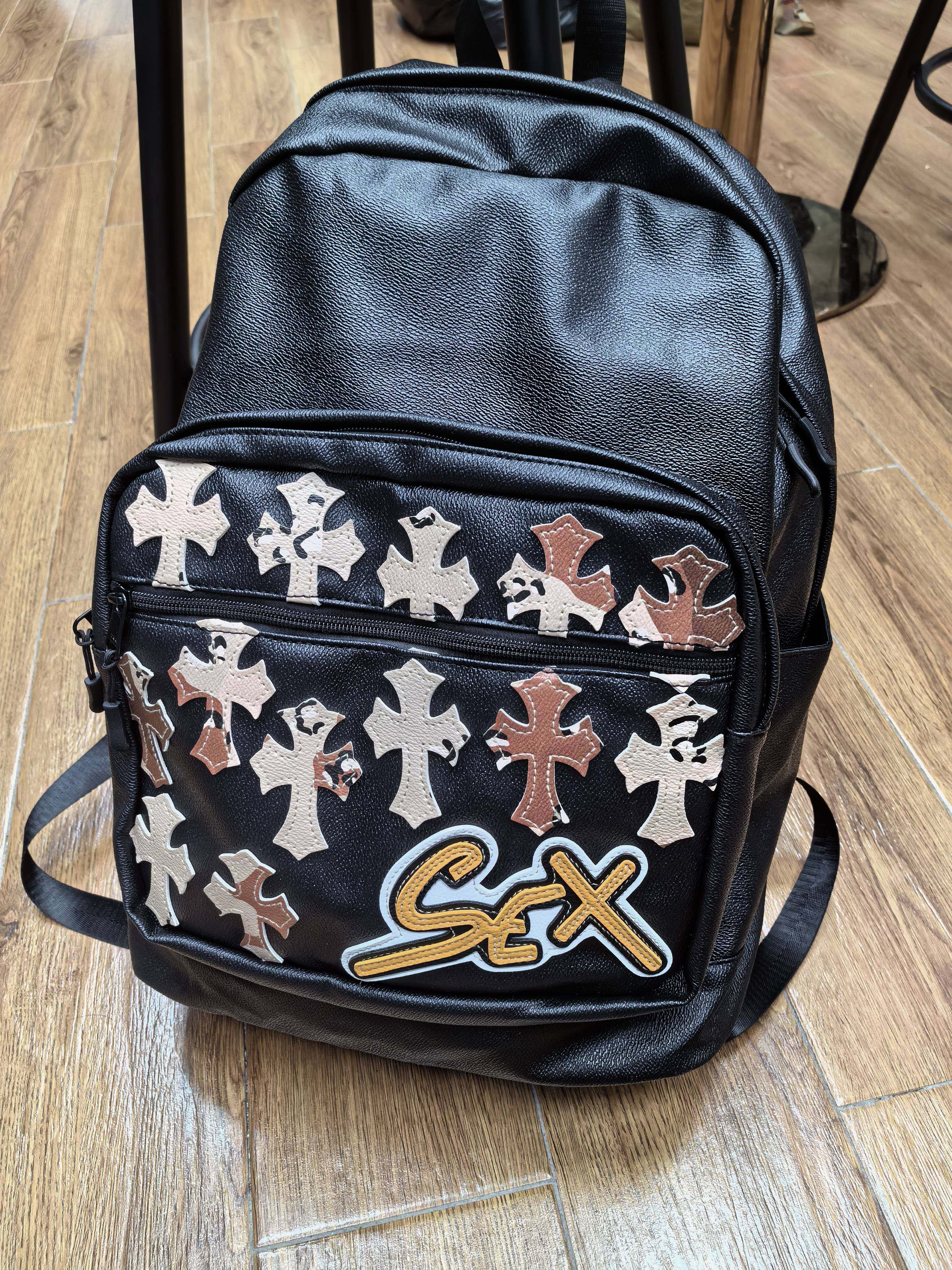 XPXIII原创暗黑哥特风十字架双肩包男女大容量pu皮料旅行电脑背包