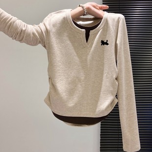 上衣 T恤女秋冬内搭显瘦打底衫 奥特莱斯 清仓捡漏撞色拼接V领长袖