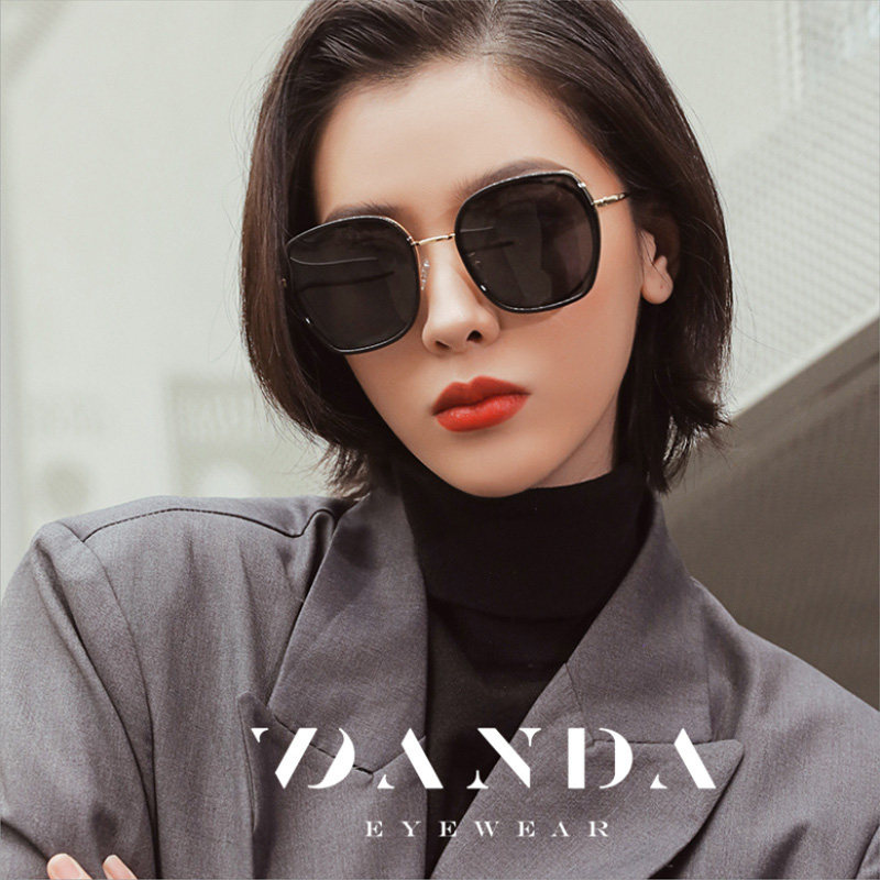 时尚新款开车偏光太阳眼镜女方框白领大框太阳镜网红主播潮墨镜