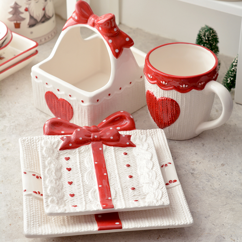 创意手绘陶瓷盘子蝴蝶结礼物造型餐具套装心形马克杯早餐杯盘可爱
