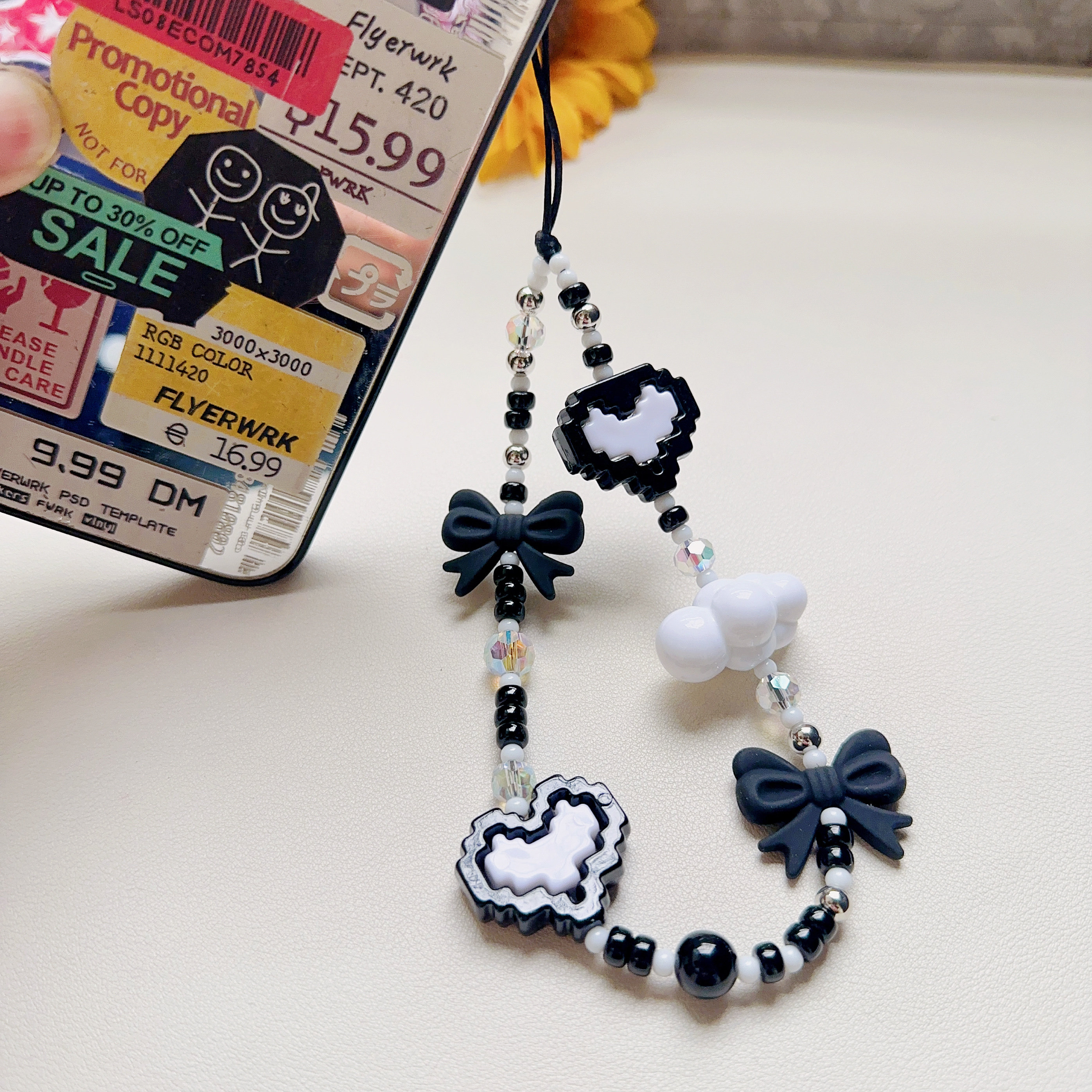 MLGM新款小众ins风黑白色爱心蝴蝶结手机链手腕短款串珠挂绳通用