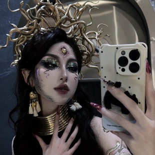 美杜莎万圣节吓人女妖夸张恐怖头饰COS仿真蛇形走秀道具2025新款