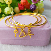 新款 欧币仿沙金福袋手镯女镀黄金色磨砂三圈剪刀爱心手环久不掉色