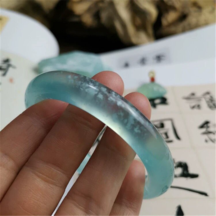 天然岫玉天青冻玉镯天空蓝镯子蓝冰圆条玉石手镯 贵妃玉镯 多选