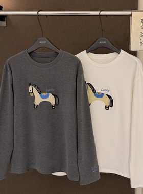 高端欧货冬季新款圆领卡通小马刺绣字母长袖磨毛打底T恤女上衣