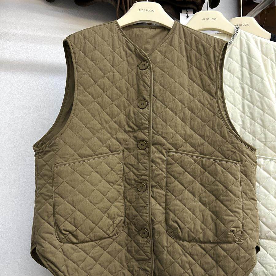 高端现货2024秋冬新款大口袋单排扣坎肩无袖外套菱形格夹棉马甲女,女装/女士精品,马夹,淘宝优惠券,粉丝福利购,淘宝优惠卷