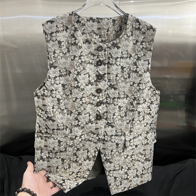 高端现货2024秋新款圆领单排扣后开叉提花坎肩无袖马夹外套马甲女,女装/女士精品,马夹,淘宝优惠券,粉丝福利购,淘宝优惠卷