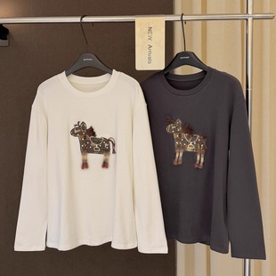 高端欧货新款巨好看的圆领刺绣卡通马儿磨毛长袖打底T恤女冬上衣