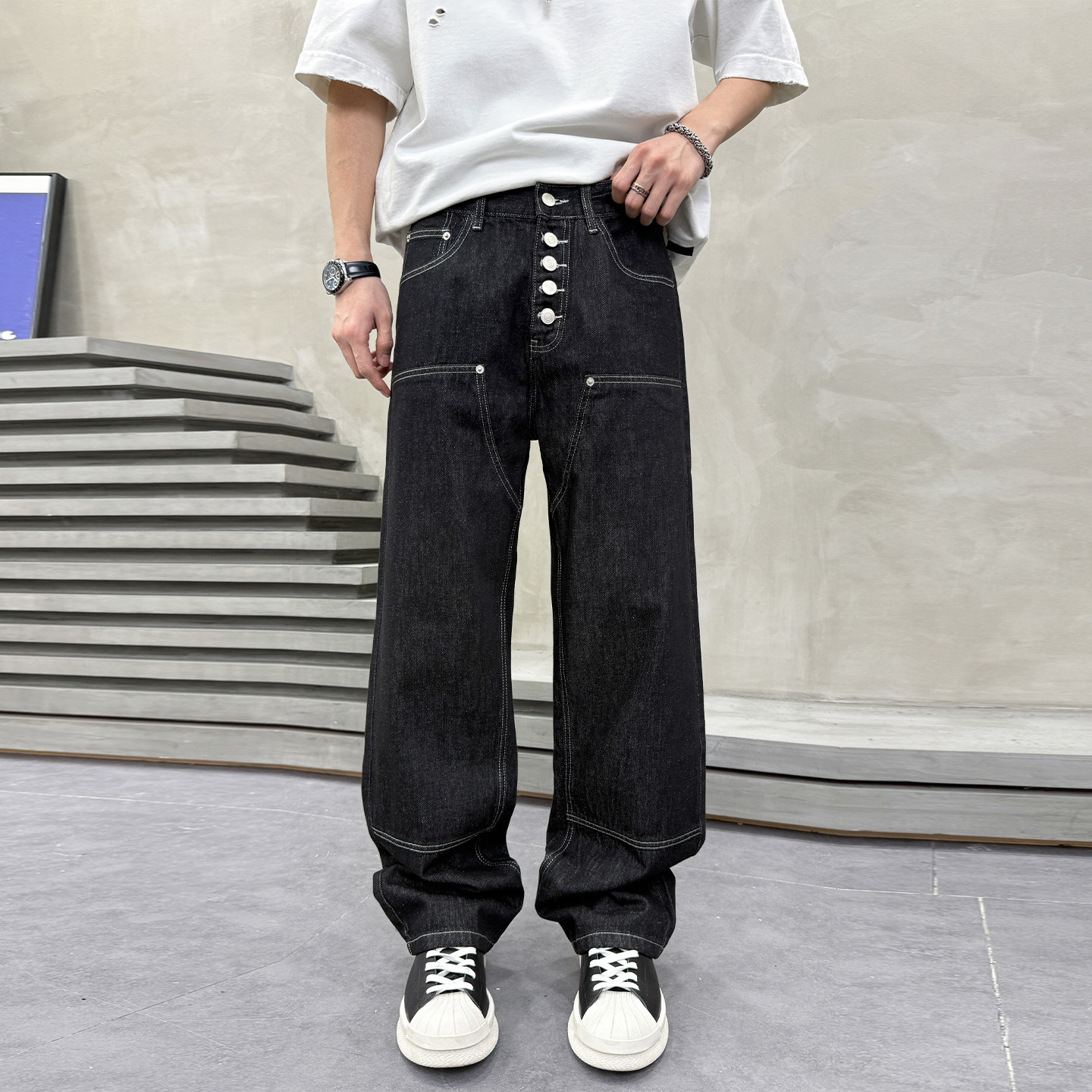 2026新款春季黑色潮牌纽扣牛仔裤男士宽松直筒百搭潮流休闲长裤子