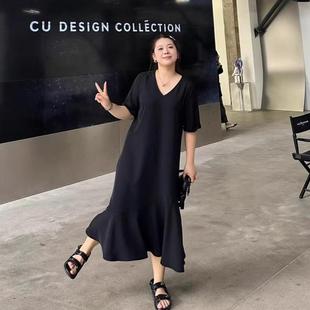 大码女装遮肚子显瘦气质夏装胖mm宽松过膝垂感长款v领鱼尾连衣裙
