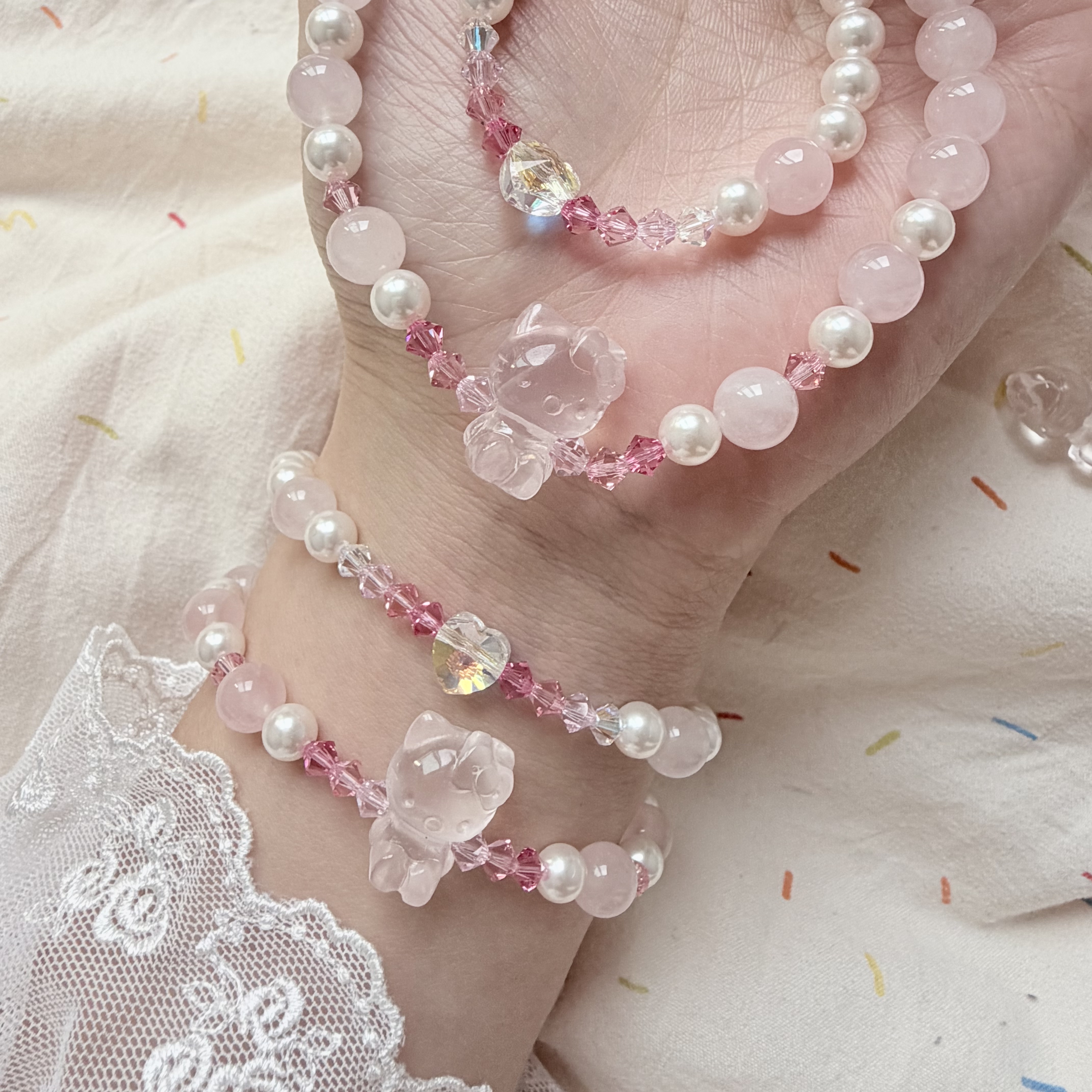 原创 天然粉水晶施华洛钻坐姿k手链