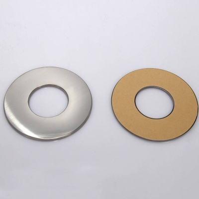 燃气热水器排烟管装饰盖板