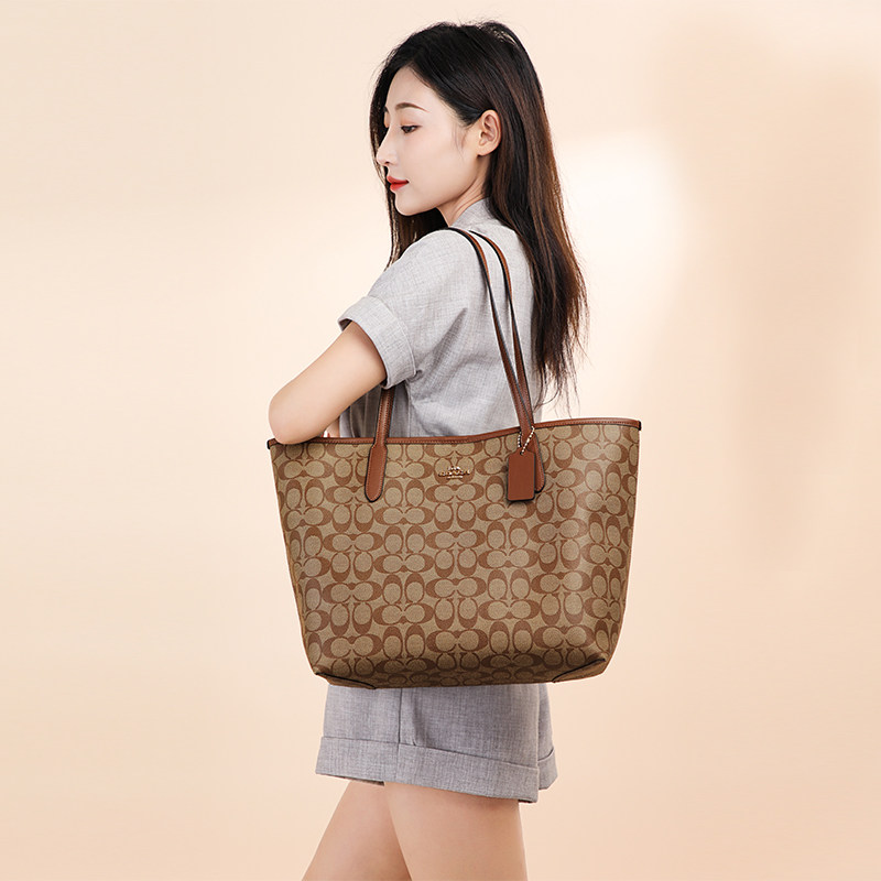 【官方授权】COACH/蔻驰托特包女经典老花tote包单肩包手提包5696