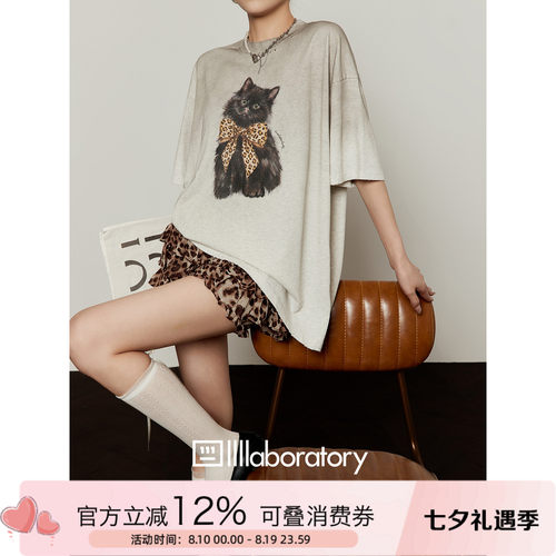 周里物渐变黑猫印花短袖T恤女