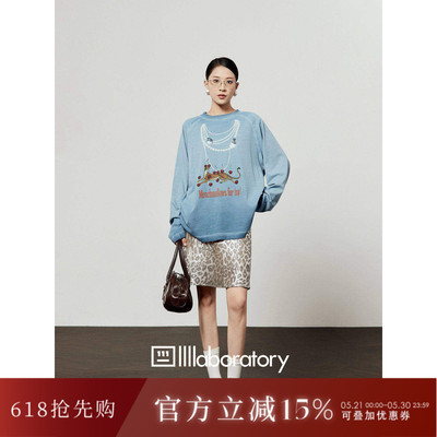 灰蓝色T恤宫廷项链印花
