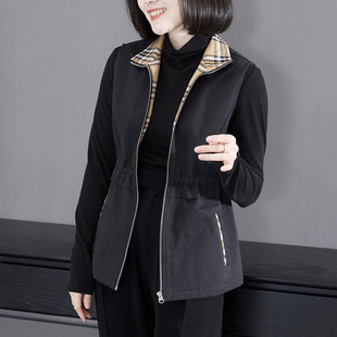 纯棉马甲女款2026新款春秋外穿无袖上衣妈妈格子领黑色马夹小外套